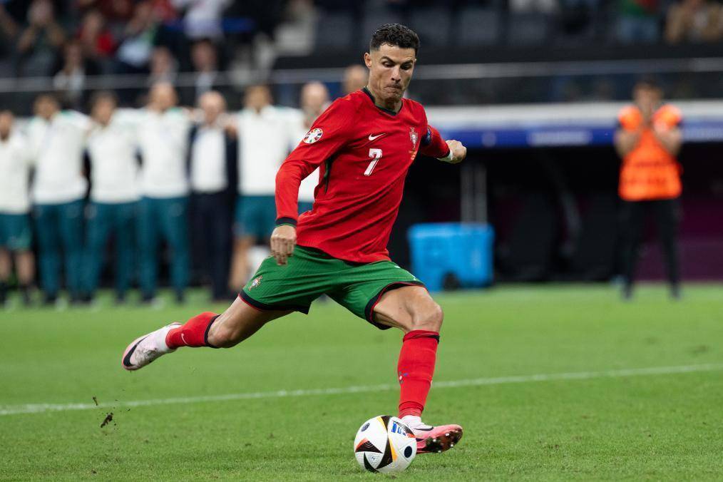 面对强大的 面对强大的