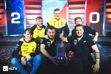 队则更具个 队则更具个