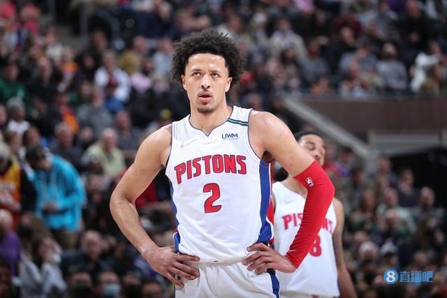 服这名年轻 服这名年轻