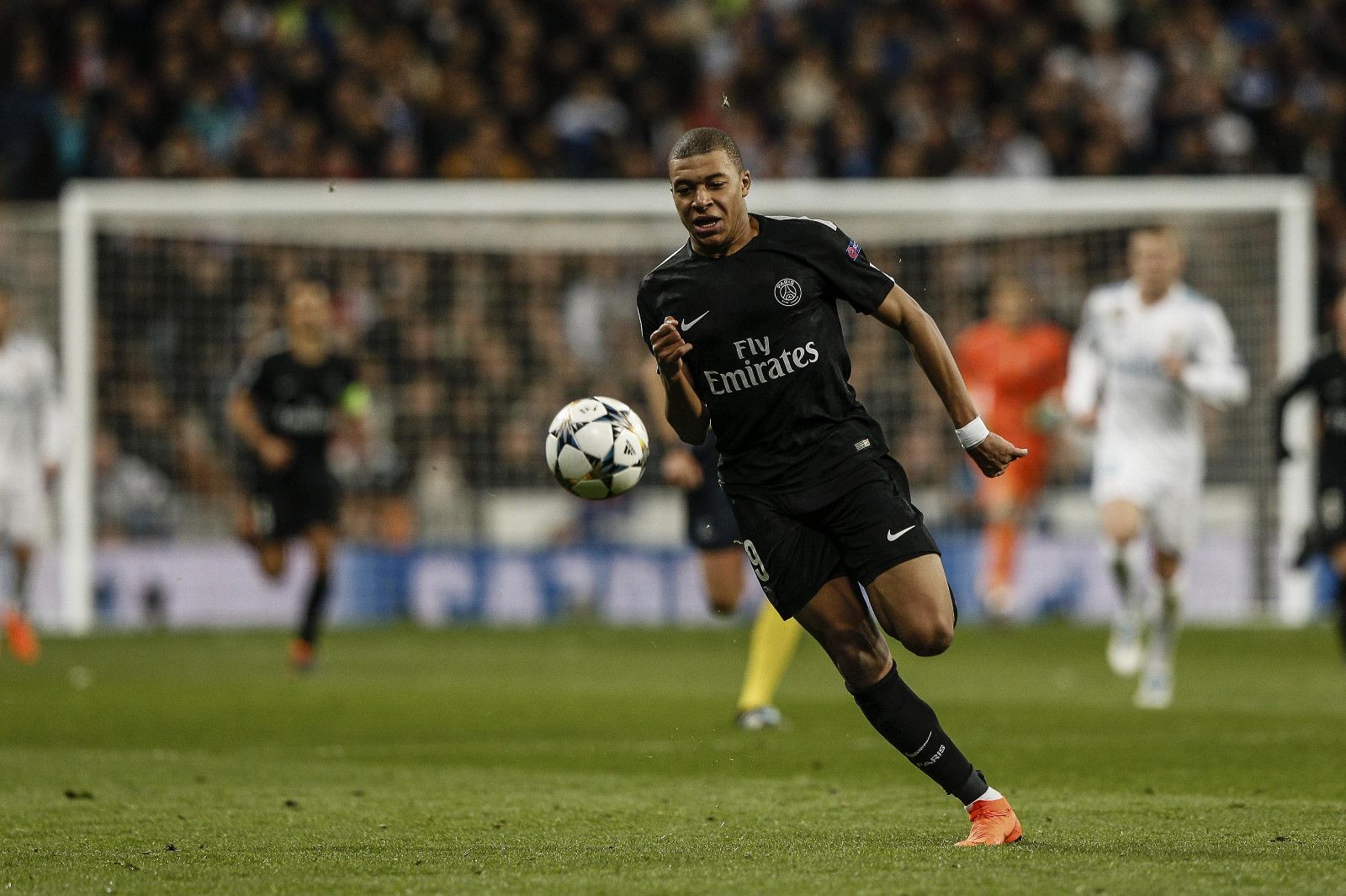 安装在内置 安装在内置